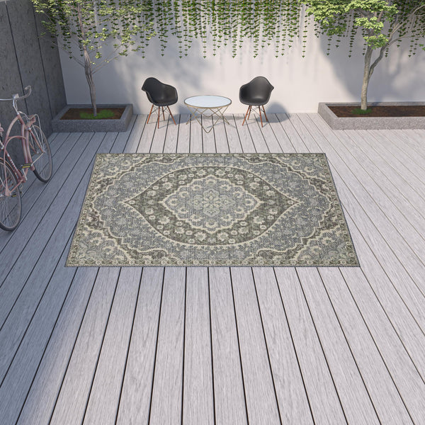 Homeroots 10' X 13' Blue And Green Oriental Stain Resistant Indoor Outdoor Area Rug  Polypropylene 506842
