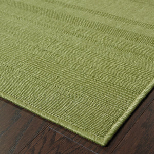 Homeroots 5' X 8' Green Stain Resistant Indoor Outdoor Area Rug Green Polypropylene 506929