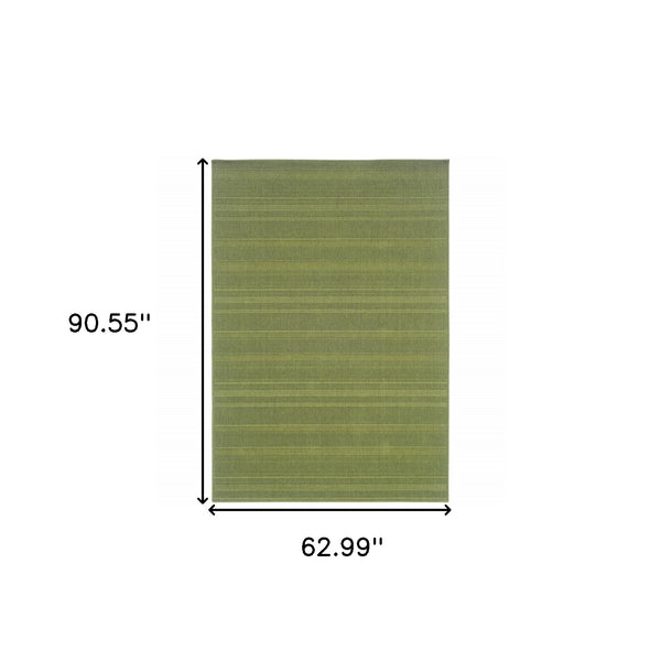 Homeroots 5' X 8' Green Stain Resistant Indoor Outdoor Area Rug Green Polypropylene 506929