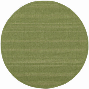 Homeroots 8' X 8' Green Round Stain Resistant Indoor Outdoor Area Rug Green Polypropylene 506932