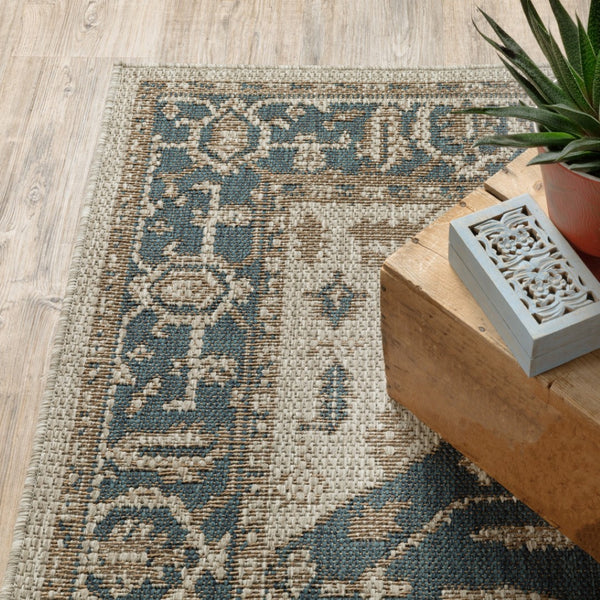 HomeRoots 5' Gray Oriental Indoor-Outdoor Area Rug - Stain and Water Resistant, Timeless Medallion Design 9'10" x 12'10" 506958