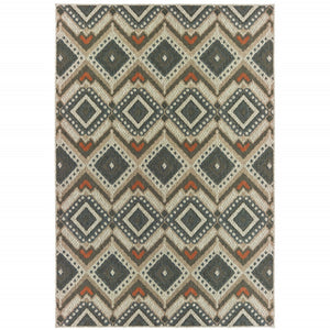 HomeRoots 5' Geometric Gray Indoor-Outdoor Area Rug with Stain Resistance for Modern Living Spaces and Patios 6'7" x 9'2" 506962