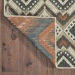 HomeRoots 5' Geometric Gray Indoor-Outdoor Area Rug with Stain Resistance for Modern Living Spaces and Patios 7'10" x 10' 506963