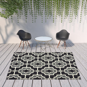HomeRoots 5' Geometric Black and Gray Area Rug - Stain Resistant, Modern Design for Indoor and Outdoor Use 7'10" x 10'10" 507001