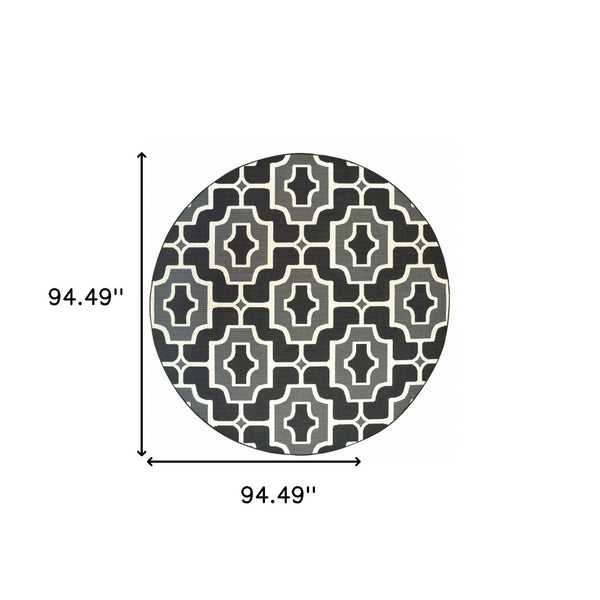 HomeRoots 5' Geometric Black and Gray Area Rug - Stain Resistant, Modern Design for Indoor and Outdoor Use 7'10" Round 507003