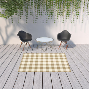 Homeroots 5' X 8' Gray And Ivory Geometric Stain Resistant Indoor Outdoor Area Rug Tan,Ivory Polypropylene 507017