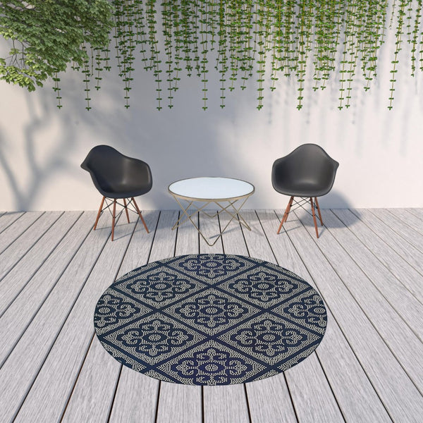 HomeRoots 5' Blue and Ivory Geometric Area Rug - Stylish, Stain Resistant, Perfect for Indoor and Outdoor Use 7'10" Round 507030