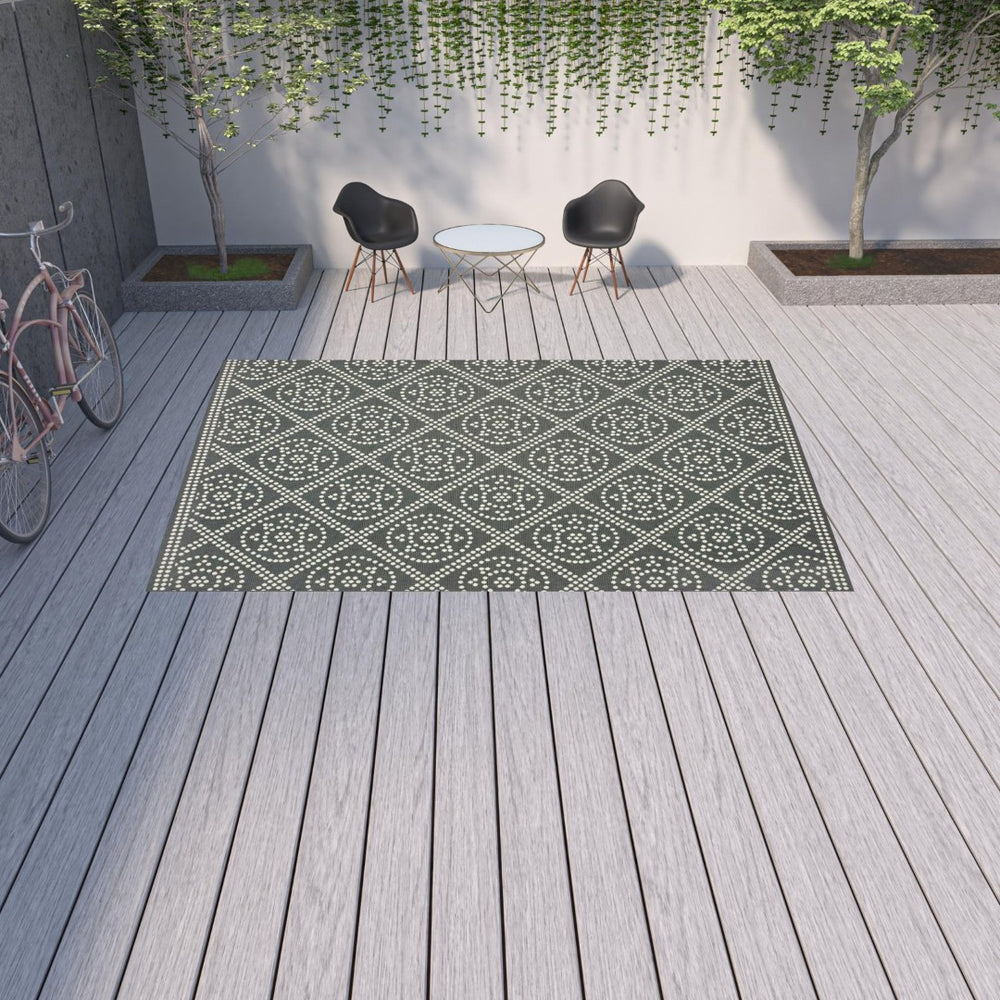 HomeRoots 5' Gray and Ivory Geometric Area Rug - Stain Resistant, Versatile for Indoor and Outdoor Spaces 8'6" x 13' 507038