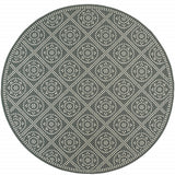 Homeroots 8' X 8' Gray And Ivory Round Geometric Stain Resistant Indoor Outdoor Area Rug  Polypropylene 507039