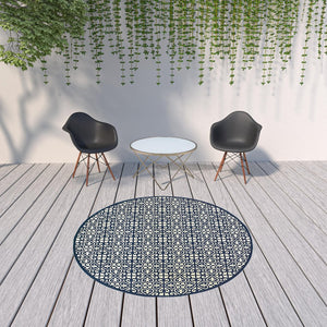 HomeRoots 5' Indoor Outdoor Area Rug in Ivory and Blue – Stylish Geometric Design, Durable, Stain Resistant 7'10" Round 507048