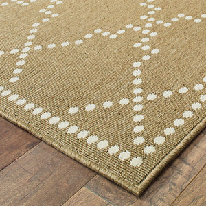 HomeRoots 5' Indoor Outdoor Geometric Area Rug - Stain Resistant Blue and Ivory Design for Versatile Spaces Tan/ Ivory 5'3" x 7'6" 507080