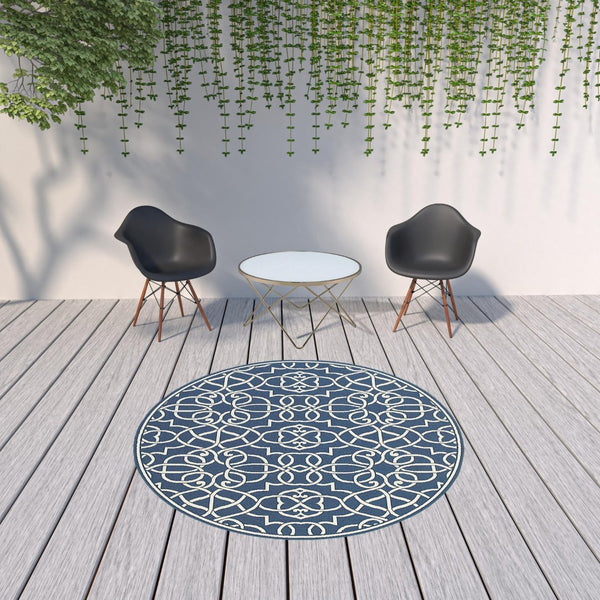 HomeRoots 5' Blue and Ivory Geometric Area Rug – Stain Resistant, Stylish Design for High-Traffic Spaces 7'10" Round 507108
