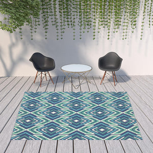 HomeRoots 5' Blue and Ivory Geometric Area Rug - Stain Resistant, Indoor/Outdoor, Perfect for High Traffic Areas 7'10" x 10'10" 507114