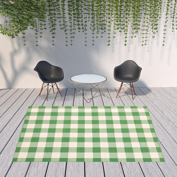 Homeroots 8' X 11' Green And Ivory Geometric Stain Resistant Indoor Outdoor Area Rug Green,Ivory Polypropylene 507122