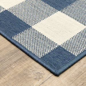 Homeroots 5' X 8' Blue And Ivory Geometric Stain Resistant Indoor Outdoor Area Rug Blue,Ivory Polypropylene 507136