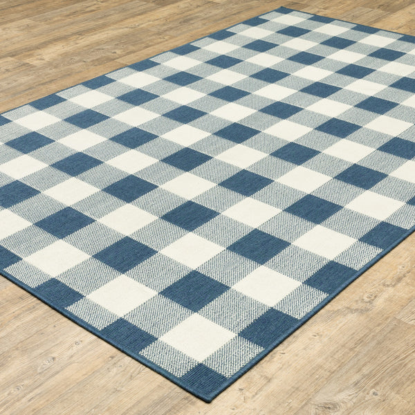 Homeroots 7' X 10' Blue And Ivory Geometric Stain Resistant Indoor Outdoor Area Rug Blue,Ivory Polypropylene 507137