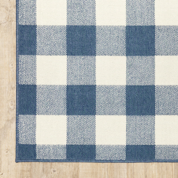 Homeroots 9' X 13' Blue And Ivory Geometric Stain Resistant Indoor Outdoor Area Rug Blue,Ivory Polypropylene 507139