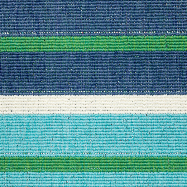 Homeroots 4' X 6' Blue And Green Geometric Area Rug - Stain Resistant, Perfect For Indoors & Outdoors! 3'7" X 5'6" Polypropylene 507183