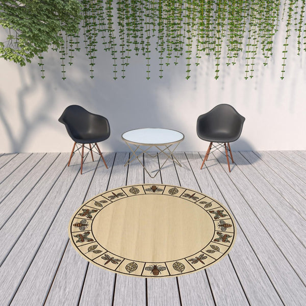 HomeRoots 5' Contemporary Brown and Ivory Abstract Stain-Resistant Area Rug for Indoor and Outdoor Use 7'10" Round 507205