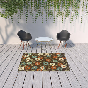 Homeroots 5' X 8' Brown And Ivory Floral Stain Resistant Indoor Outdoor Area Rug Brown,Ivory Polypropylene 507210