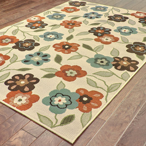 Homeroots 9' X 13' Brown And Ivory Floral Stain Resistant Indoor Outdoor Area Rug Ivory,Brown Polypropylene 507222