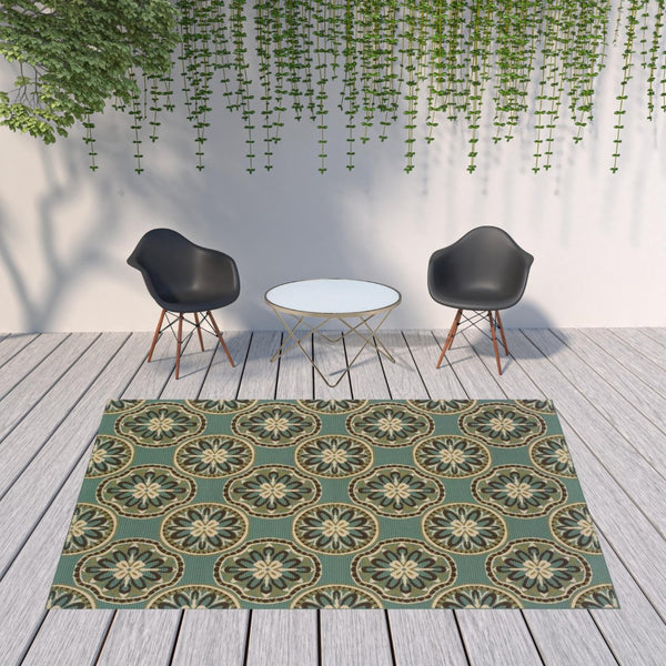 HomeRoots 7' Stylish Stain-Resistant Floral Area Rug for Indoor & Outdoor Use - Perfect for High-Traffic Spaces Blue/ Ivory 7'10" x 10'10" 507257