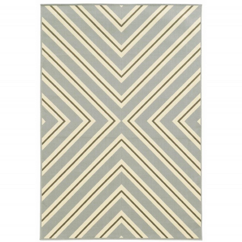 HomeRoots 9' Geometric Gray and Ivory Indoor-Outdoor Area Rug - Stain Resistant, Durable, Easy Maintenance Design 507330