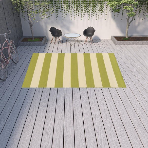 HomeRoots 9' Modern Green and Ivory Geometric Area Rug – Stain Resistant, Indoor/Outdoor, Easy Care, Durable Design 507339