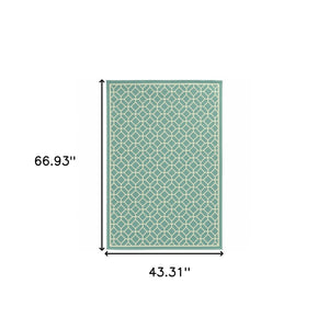 Homeroots 4' X 6' Stylish Blue And Ivory Geometric Stain Resistant Area Rug For Indoor And Outdoor Use  Polypropylene 507422