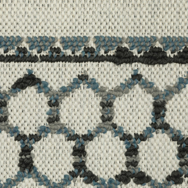 HomeRoots 5' Blue and Beige Geometric Indoor/Outdoor Area Rug – Stain and Water Resistant for Easy Care 7'10" x 10' 507468