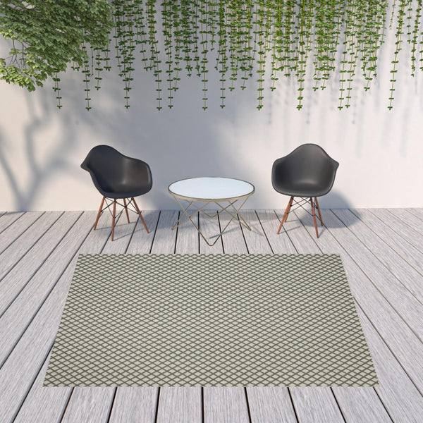 HomeRoots 5' Geometric Beige Area Rug – Durable, Stain Resistant Design for Indoor & Outdoor Spaces, Easy Care 7'10" x 10' 507492