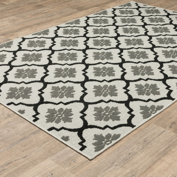 HomeRoots 5' X 7' Beige and Black Geometric Area Rug – Stylish, Stain-Resistant Design for Indoor & Outdoor Spaces 9'10" x 12'10" 507511