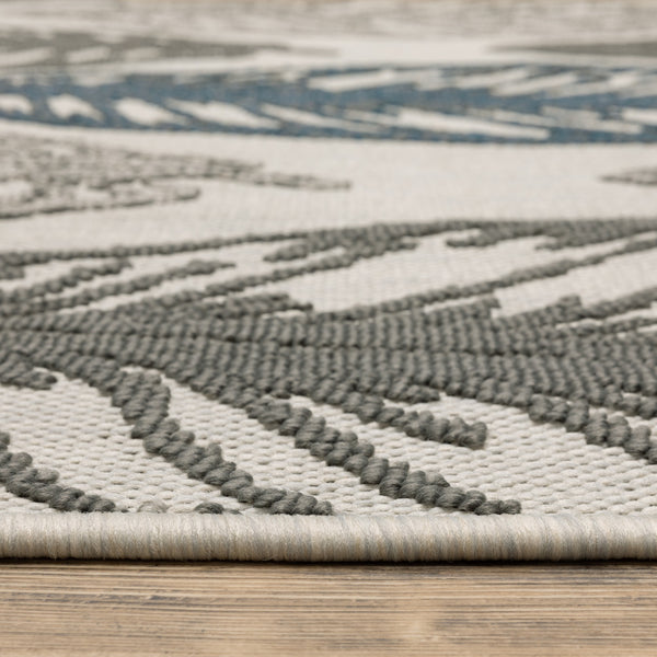 Homeroots 7' X 9' Beige Floral Stain Resistant Indoor Outdoor Area Rug  Polypropylene 507515