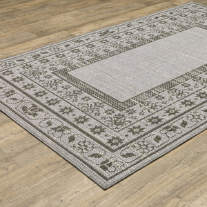 Homeroots 10' X 13' Beige Stain Resistant Indoor Outdoor Area Rug  Polypropylene 507606