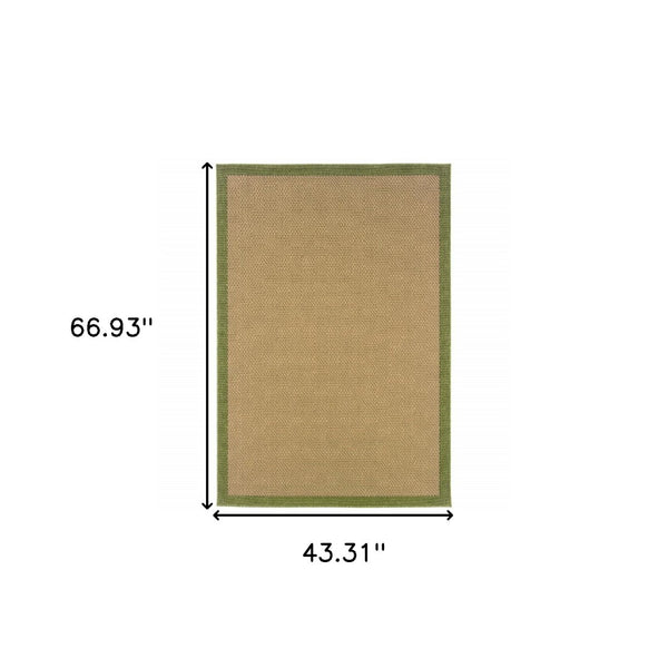Homeroots 4' X 6' Beige Stain Resistant Area Rug - Perfect For Indoor/Outdoor Use, Stylish & Easy To Clean! Beige,Green Polypropylene 507610