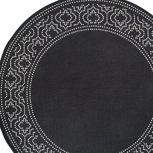 Homeroots 8' X 8' Black And Ivory Round Stain Resistant Indoor Outdoor Area Rug Black,Ivory Polypropylene 507684