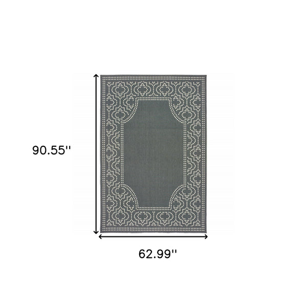 Homeroots 5' X 8' Gray And Ivory Stain Resistant Indoor Outdoor Area Rug Grey,Ivory Polypropylene 507689