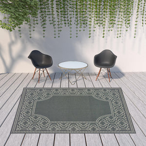 Homeroots 8' X 11' Gray And Ivory Stain Resistant Indoor Outdoor Area Rug Grey,Ivory Polypropylene 507691