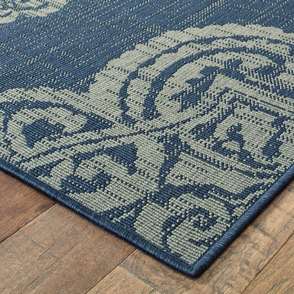 HomeRoots 5' Blue Oriental Area Rug - Timeless Elegance with Stain Resistance for Indoor and Outdoor Use Navy/ Grey 7'10" x 10'10" 507709