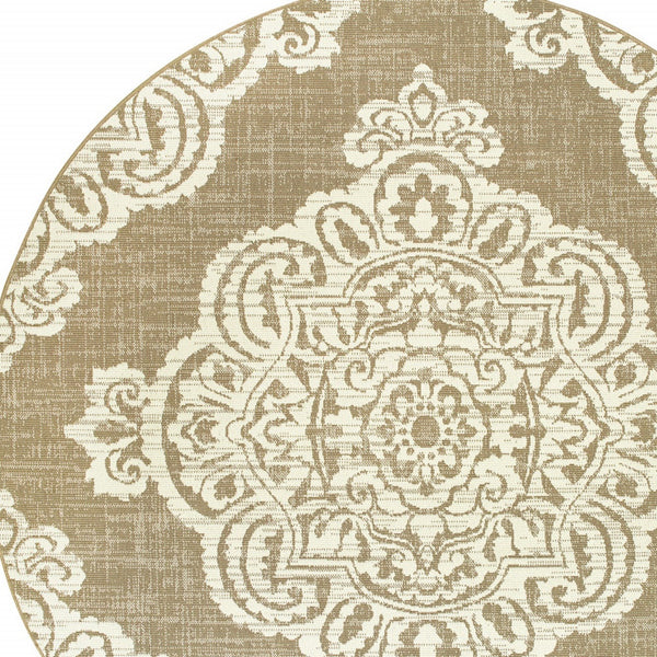 Homeroots 8' X 8' Tan Round Oriental Stain Resistant Indoor Outdoor Area Rug Tan,Ivory Polypropylene 507729
