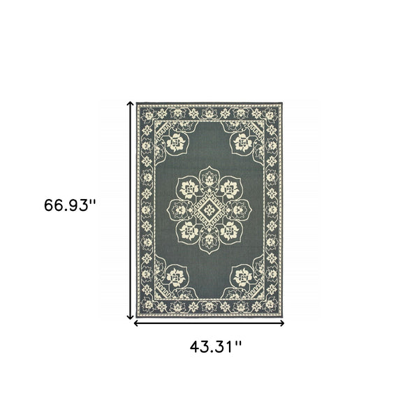 Homeroots 4' X 6' Stain Resistant Indoor Outdoor Area Rug - Elegant Gray And Ivory Oriental Design For Any Space Grey,Ivory Polypropylene 507742