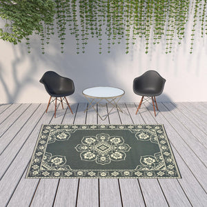 HomeRoots 5' X 8' Elegant Oriental Area Rug - Stain Resistant for Indoor & Outdoor Use, Easy Maintenance Grey/ Ivory 6'7" x 9'6" 507744