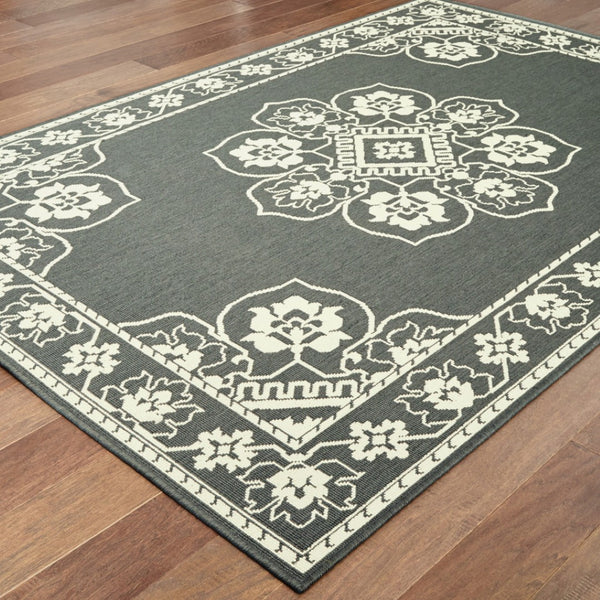HomeRoots 5' X 8' Elegant Oriental Area Rug - Stain Resistant for Indoor & Outdoor Use, Easy Maintenance Grey/ Ivory 8'6" x 13' 507746