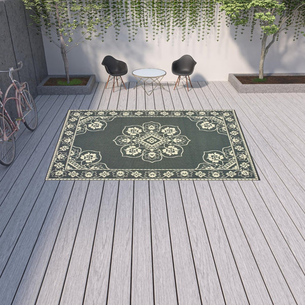 HomeRoots 5' X 8' Elegant Oriental Area Rug - Stain Resistant for Indoor & Outdoor Use, Easy Maintenance Grey/ Ivory 8'6" x 13' 507746