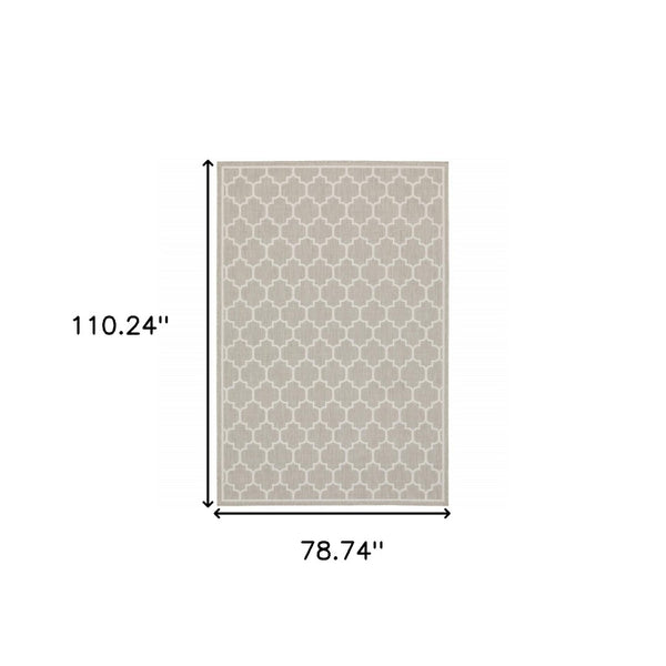 HomeRoots 7' Gray and Ivory Geometric Area Rug – Stain, Water, and Fade Resistant for Indoor & Outdoor Spaces 6'7" x 9'2" 507760