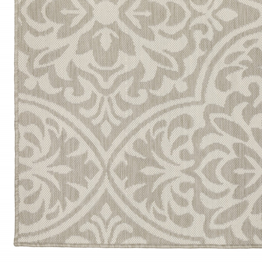 HomeRoots 7' Floral Gray and Ivory Area Rug - Stain-Resistant, Durable, Perfect for Indoor and Outdoor Spaces 7'10" x 10' 507767