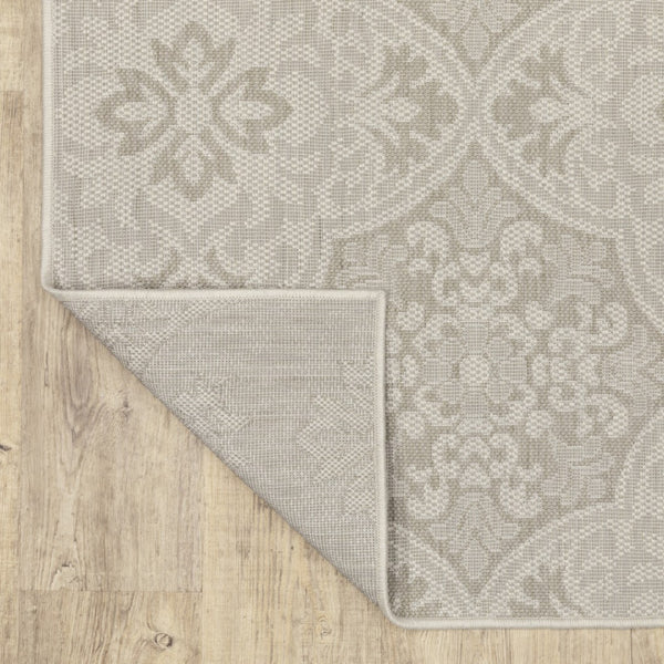 HomeRoots 7' Timeless Gray and Ivory Floral Area Rug - Stain Resistant for Indoor and Outdoor Elegance 7'10" x 10' 507779