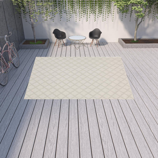 HomeRoots 7' Modern Geometric Gray and Ivory Area Rug - Stain Resistant Indoor Outdoor Design for Versatile Style 9'10" x 12'10" 507786
