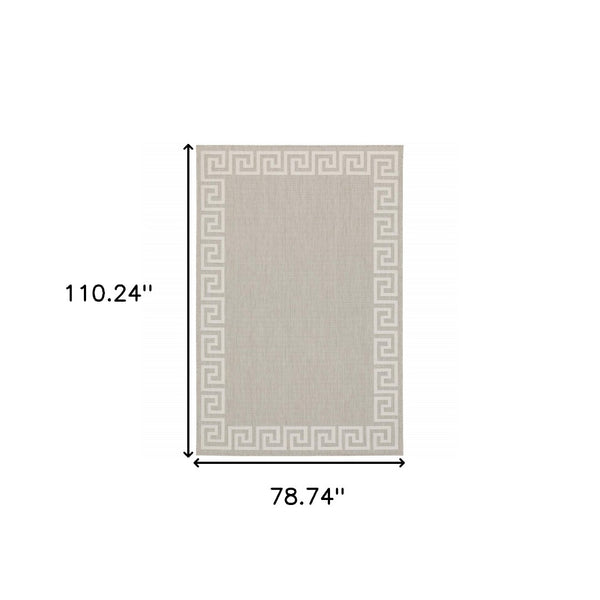 HomeRoots 7' Gray and Ivory Stain Resistant Area Rug - Stylish, Durable, Easy-Care Design for Indoor & Outdoor Use 6'7" x 9'2" 507790