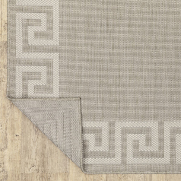 HomeRoots 7' Gray and Ivory Stain Resistant Area Rug - Stylish, Durable, Easy-Care Design for Indoor & Outdoor Use 6'7" x 9'2" 507790